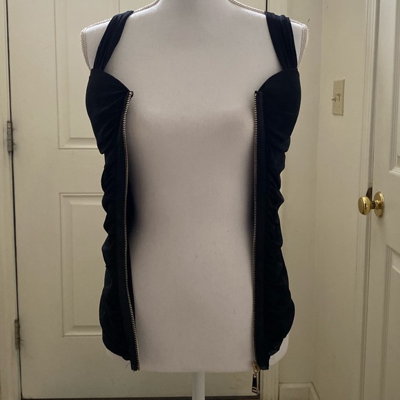 French Front Zipper Top - Picture 7 of 8